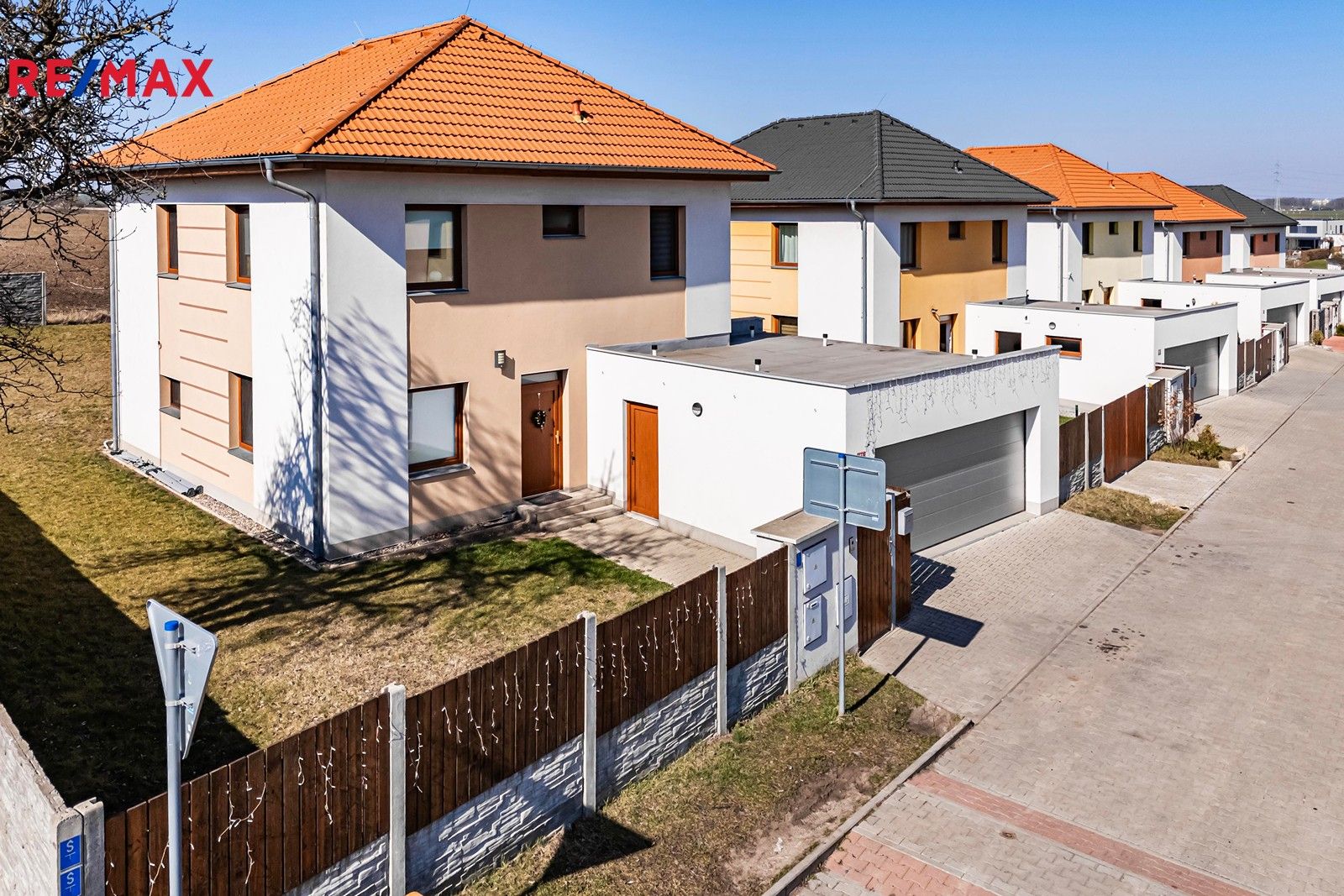 Ostatní, Sněžná, Veleň, 180 m²