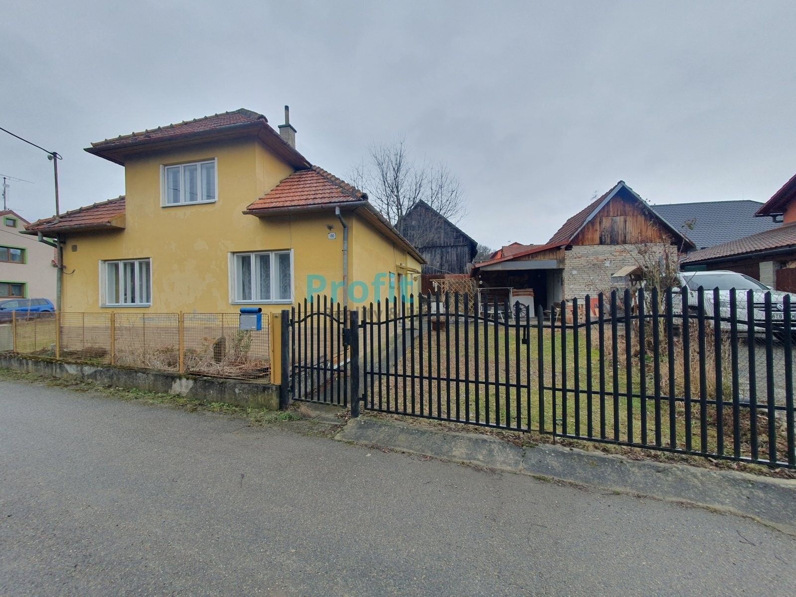 Rodinné domy, Vlachovice, 303 m²
