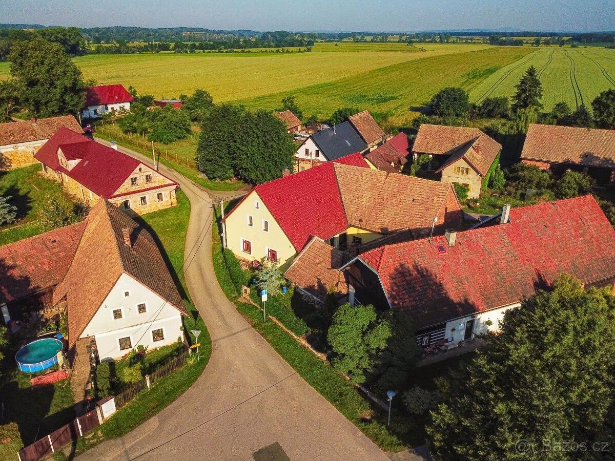 Prodej dům - Nahořany nad Metují, 549 07, 700 m²