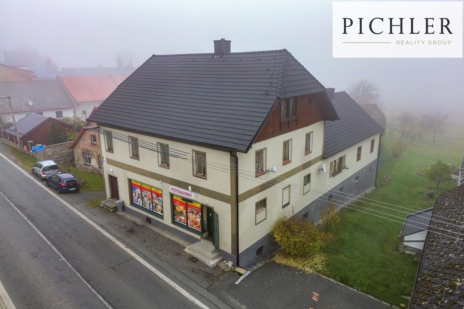 Rodinné domy, Čachrov, 355 m²