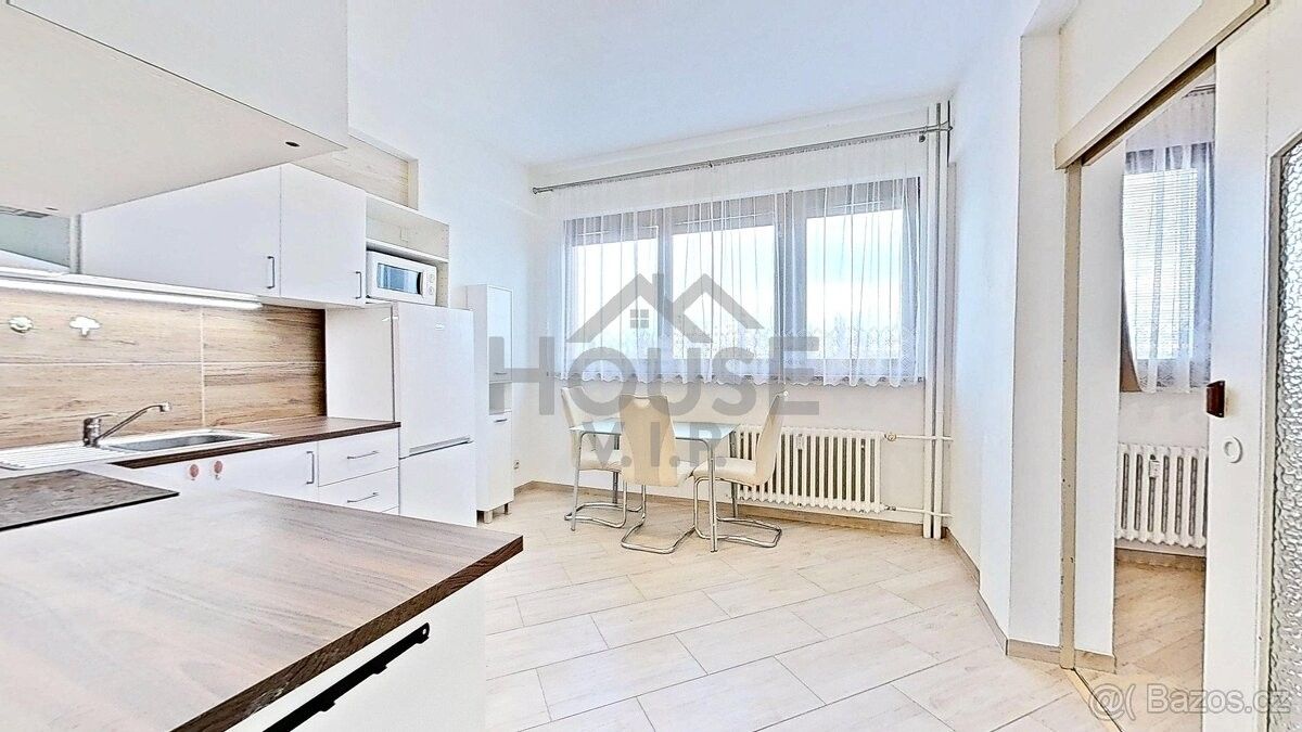 2+kk, Praha, 142 00, 31 m²
