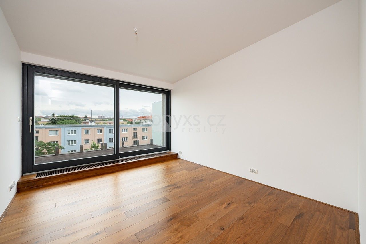Prodej byt 4+kk - Ke Strašnické, Praha, 135 m²