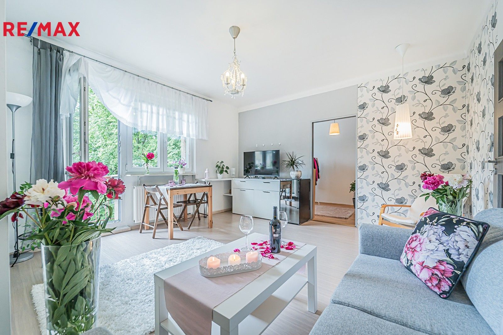 2+1, Viklefova, Praha, 40 m²