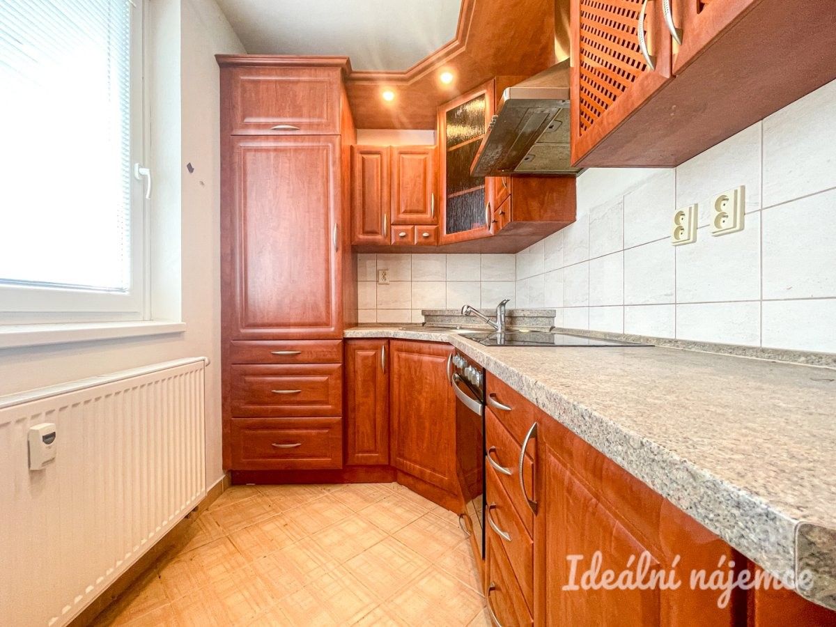 Pronájem byt 2+1 - Krátká, Milovice, 47 m²