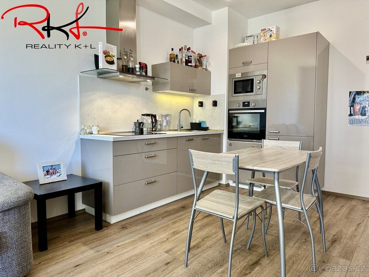 2+kk, Praha, 155 00, 51 m²
