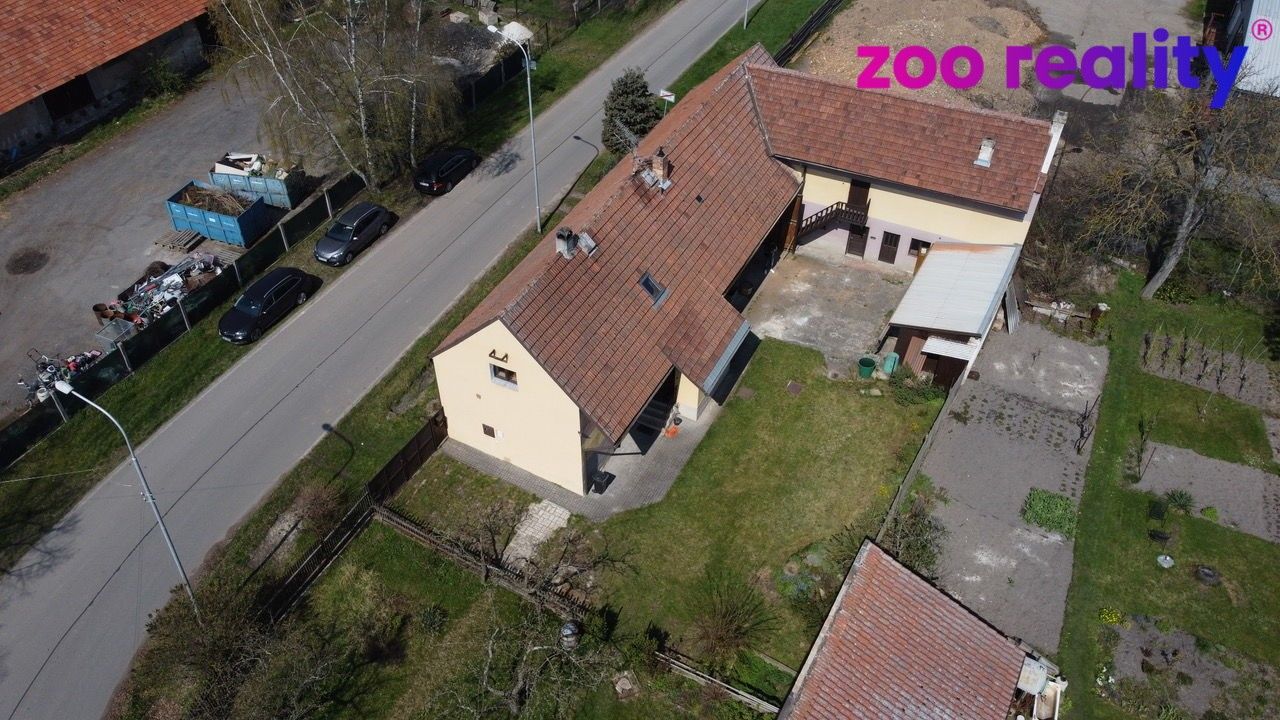 Prodej rodinný dům - Ročov, 227 m²