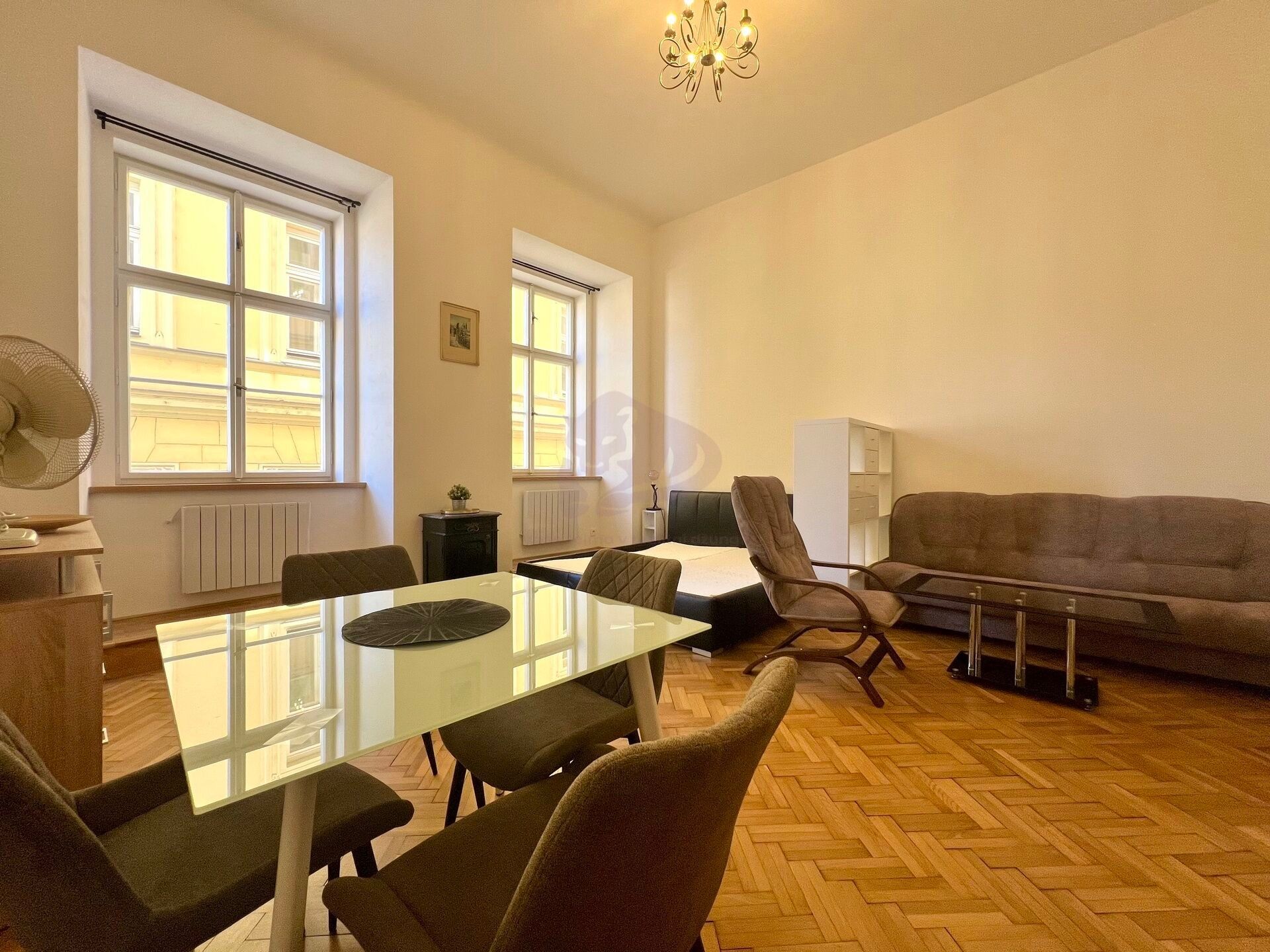 1+kk, Smetanovo nábřeží, Praha, 35 m²