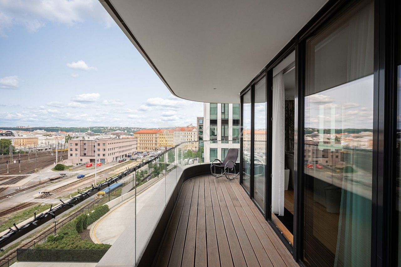 Pronájem byt 3+kk - Dudova, Praha, 112 m²