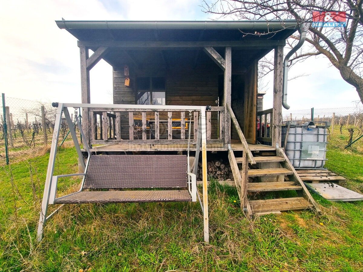 Prodej pozemek - Starý Poddvorov, 696 16, 4 096 m²