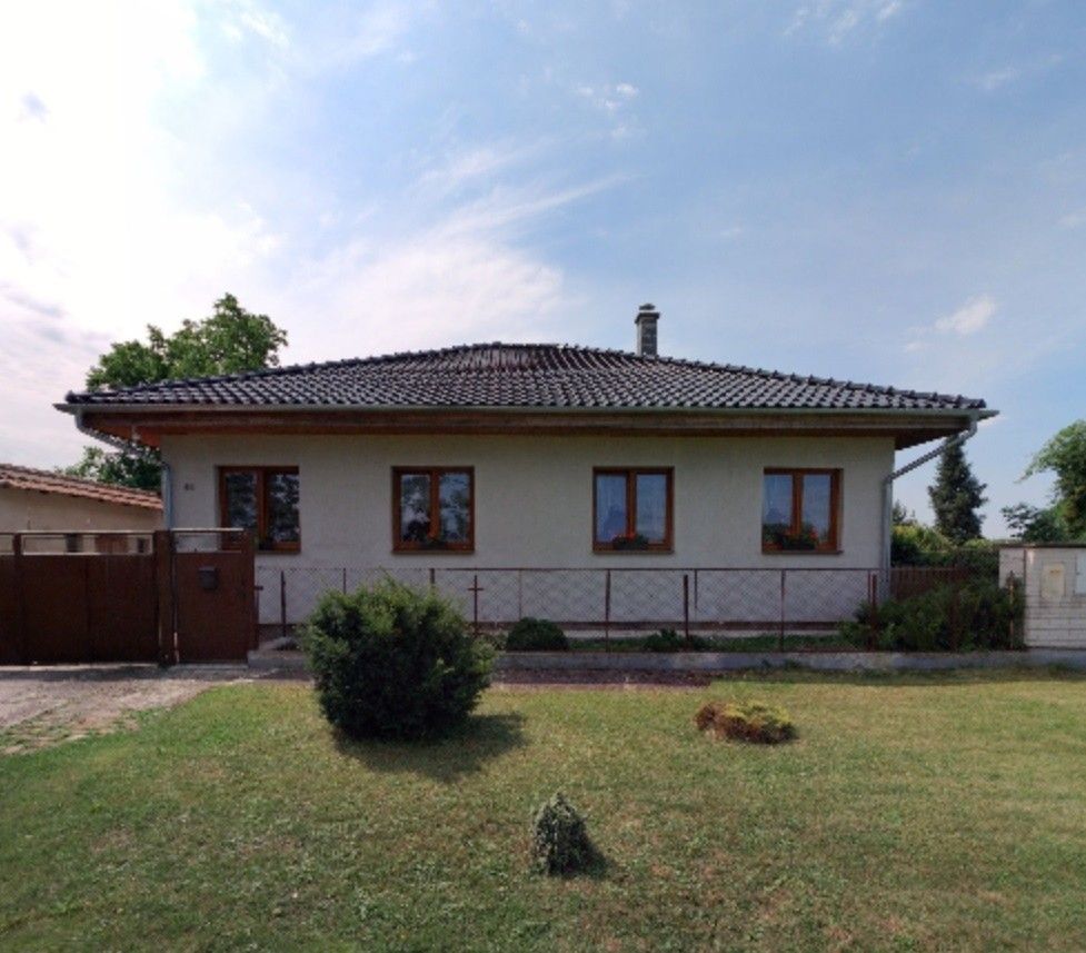 Prodej dům - Kly, 277 41