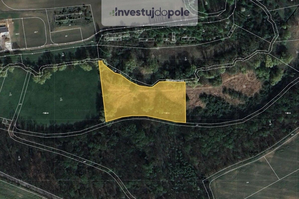 Louky, Číčovice, 8 368 m²