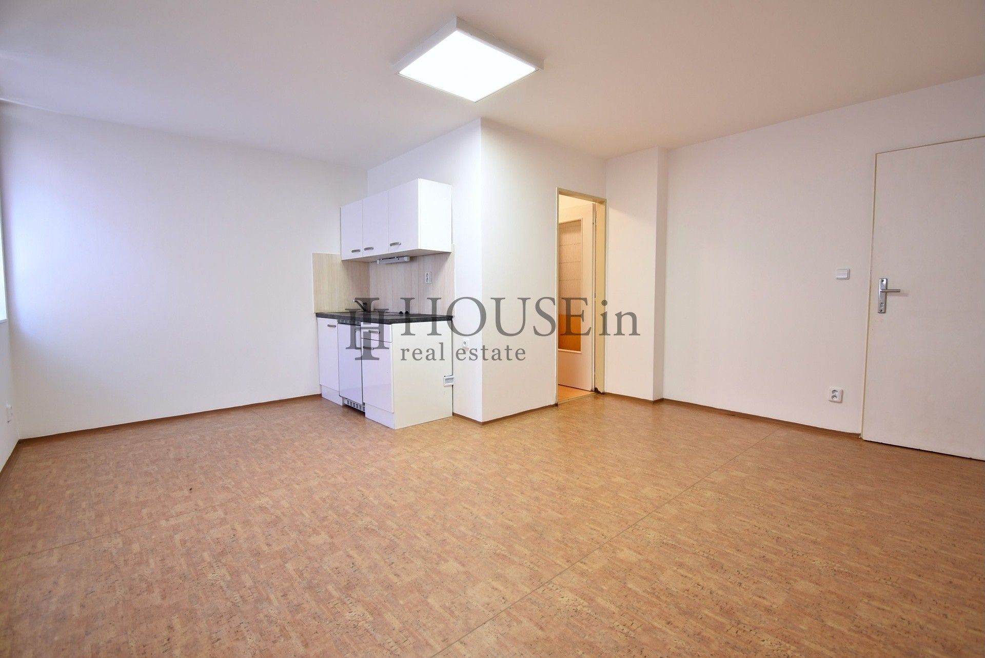 1+kk, K Rybníku, Jesenice, 19 m²
