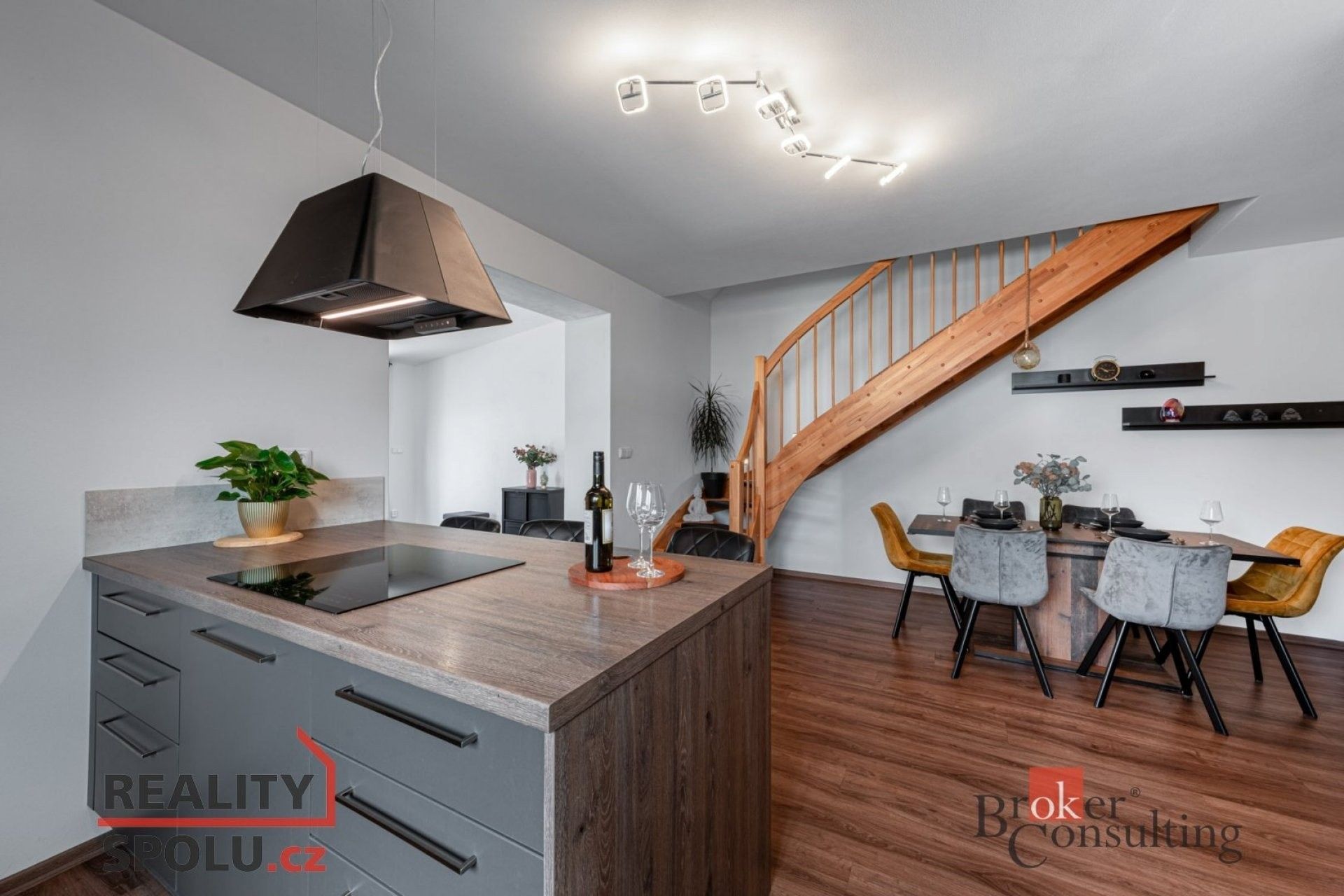 Prodej byt 4+kk - Polerady, 103 m²