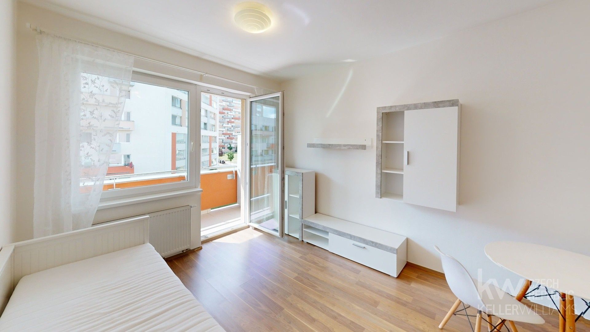 1+kk, Mantovská, Praha, 29 m²