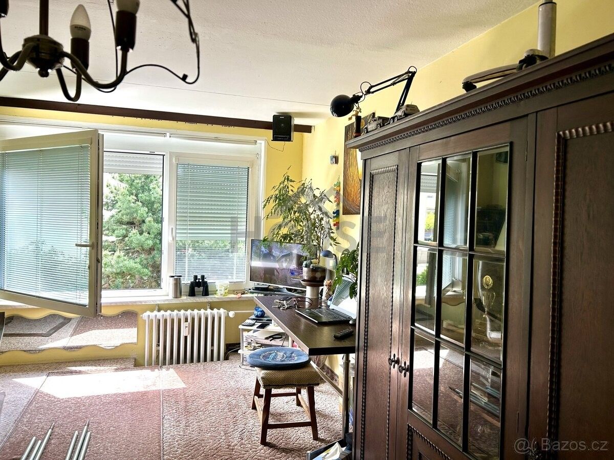 2+kk, Praha, 149 00, 47 m²
