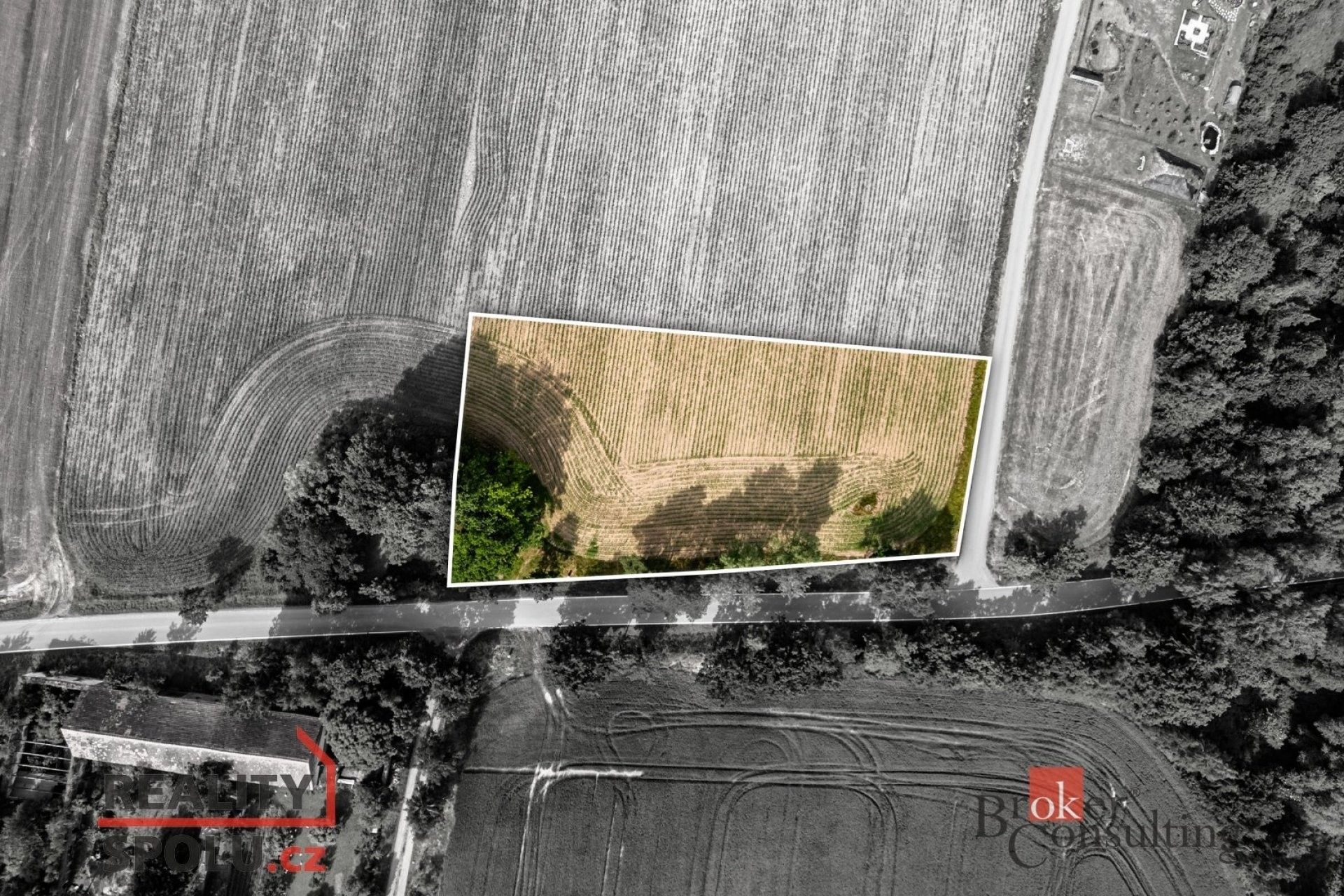 Prodej pozemek pro bydlení - Chrášťany, 4 011 m²