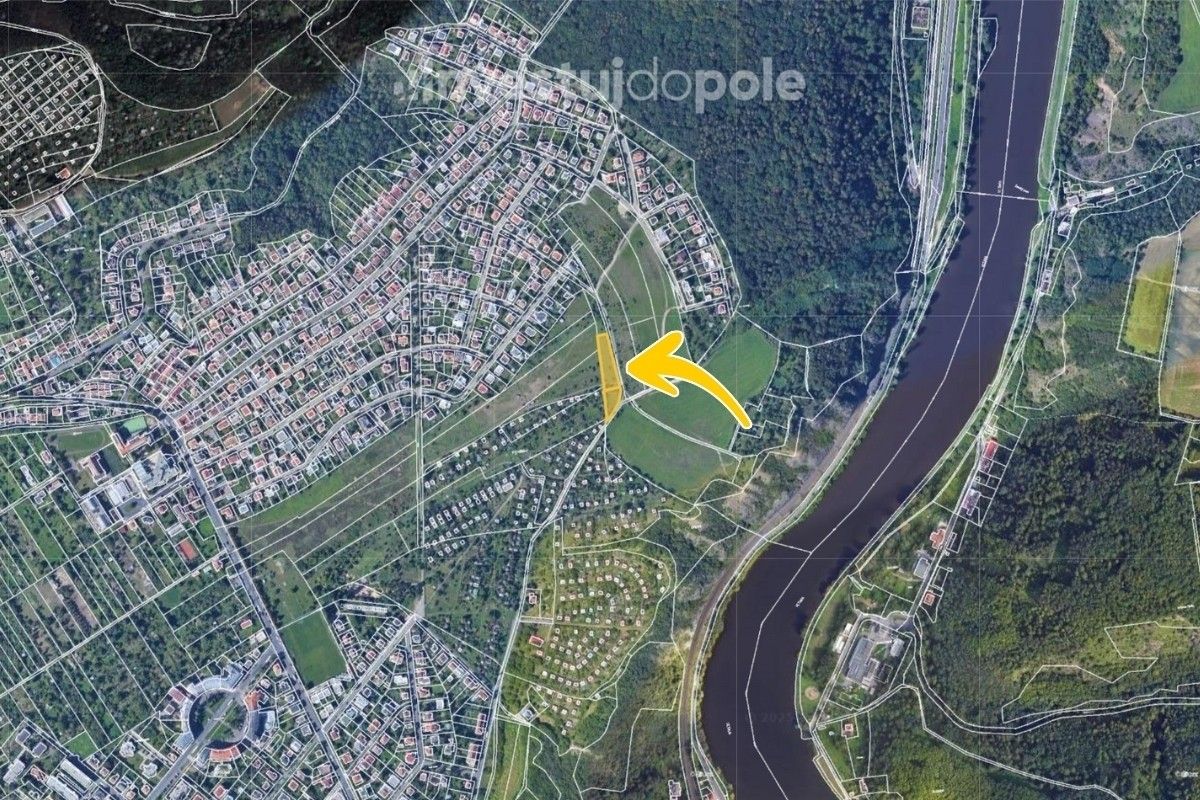 Prodej louka - Praha, 2 761 m²