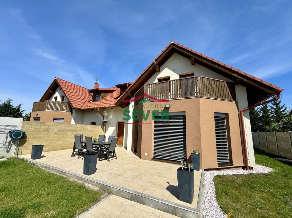 Rodinné domy, Novosibřinská, Praha, 220 m²