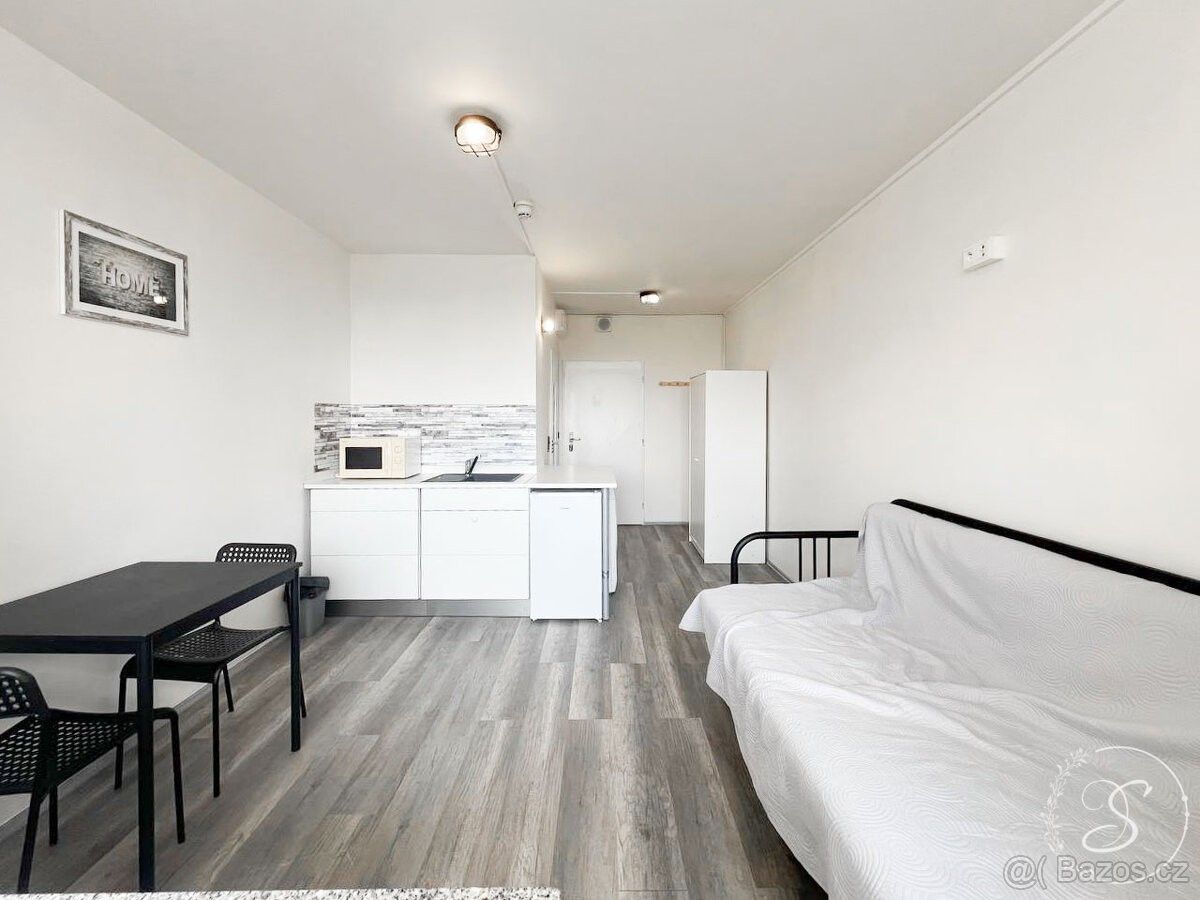 1+kk, Praha, 180 00, 25 m²