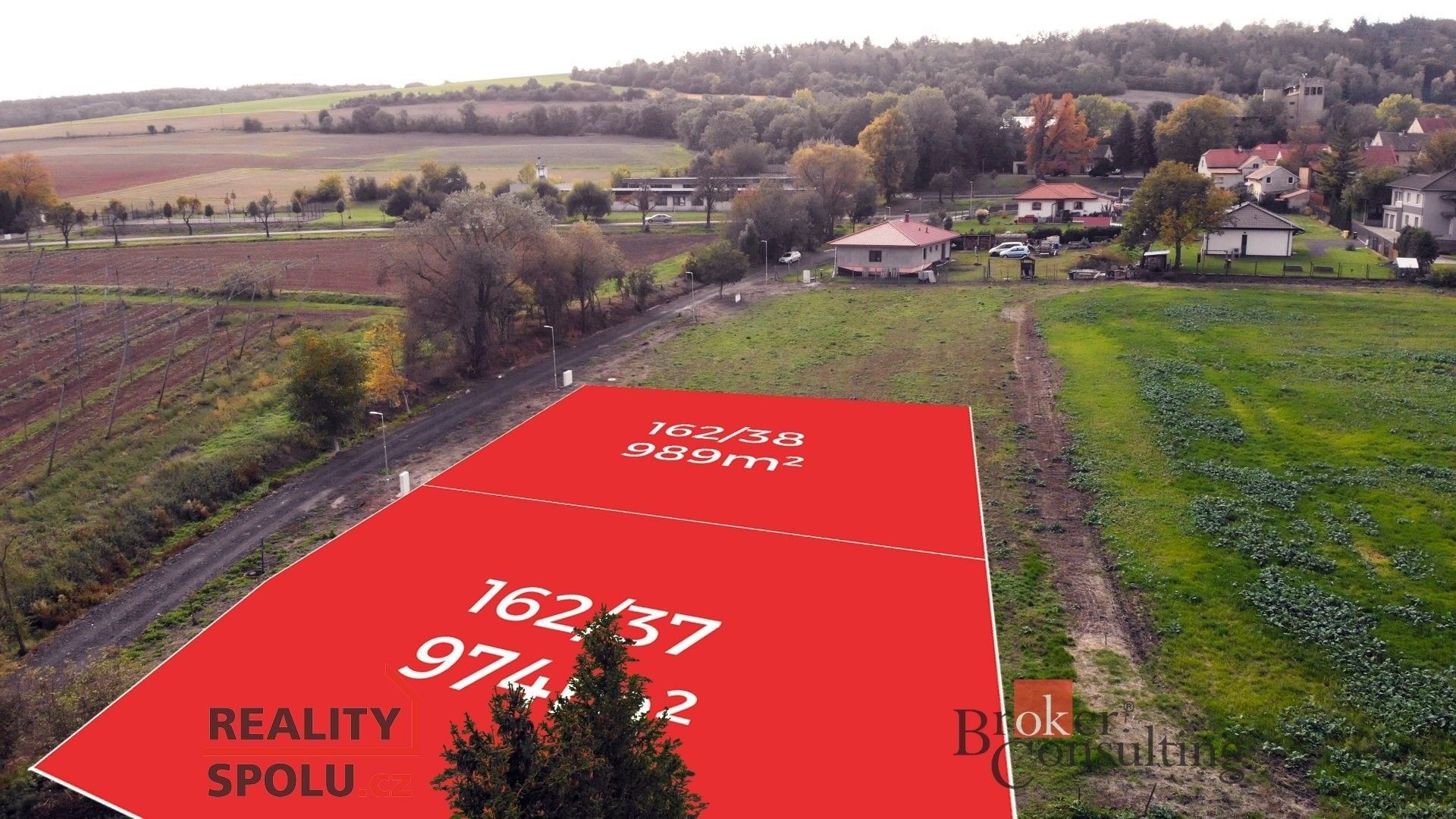 Prodej pozemek pro bydlení - Hořany, Zbrašín, 974 m²