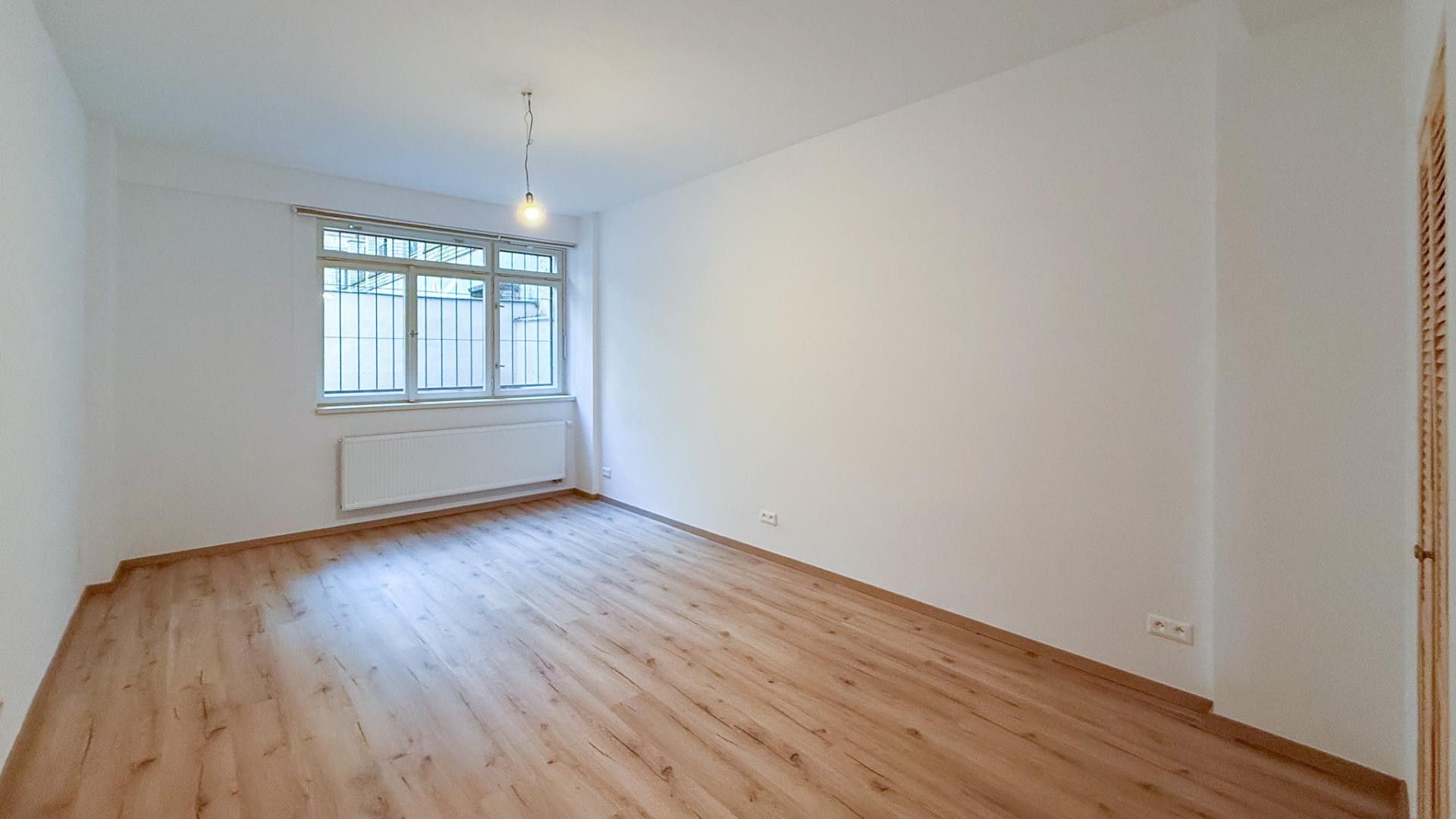 1+kk, Londýnská, Praha, 35 m²