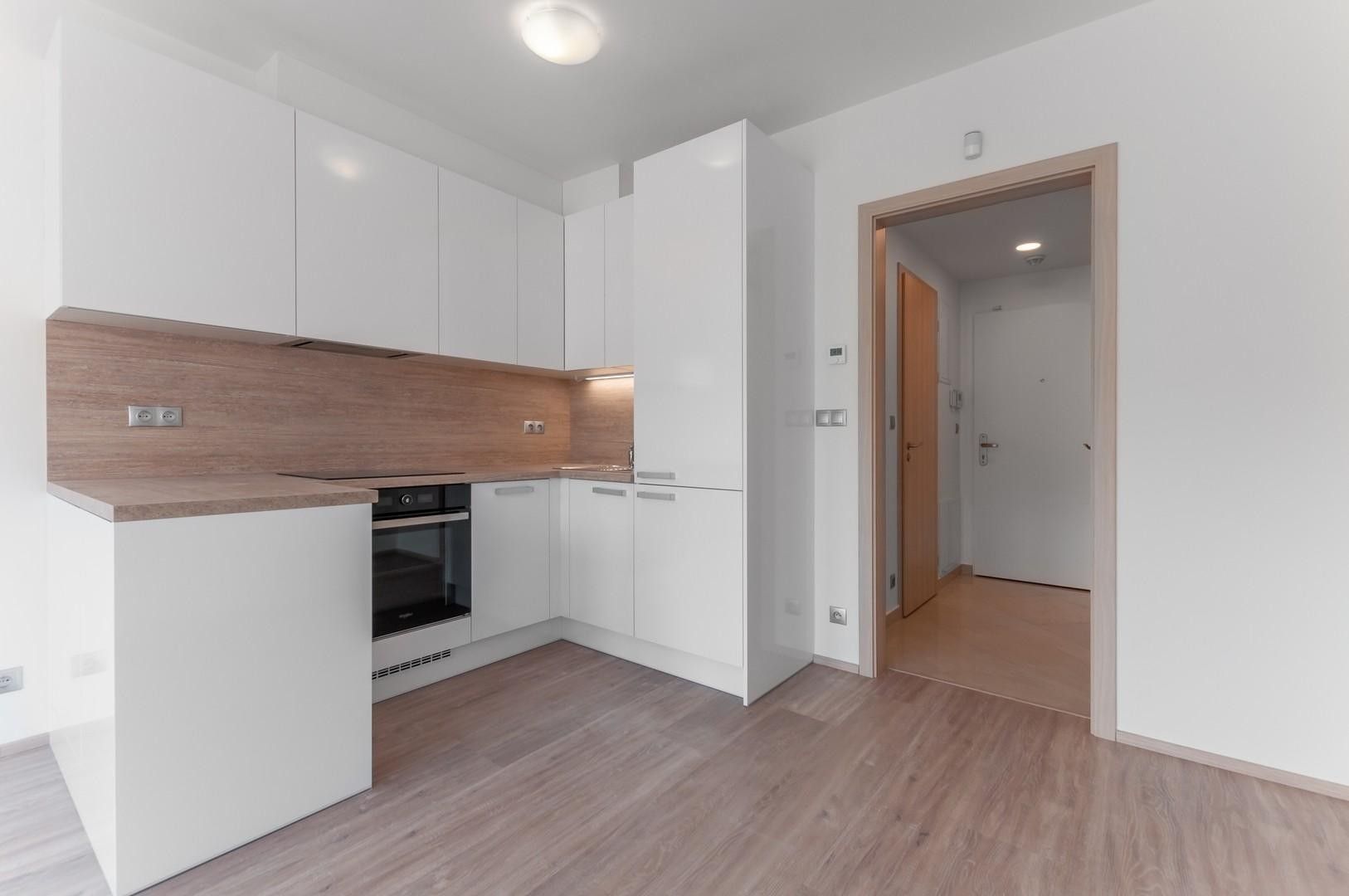 1+kk, Sokolovská, Praha, 28 m²