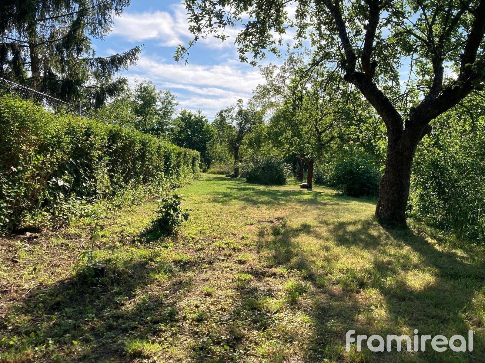 Zahrady, Veleslavín, Praha, 760 m²