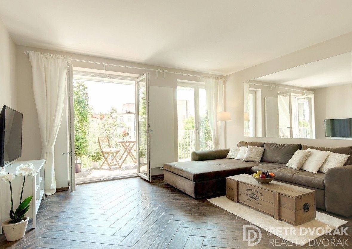 3+kk, Praha, 120 00, 68 m²