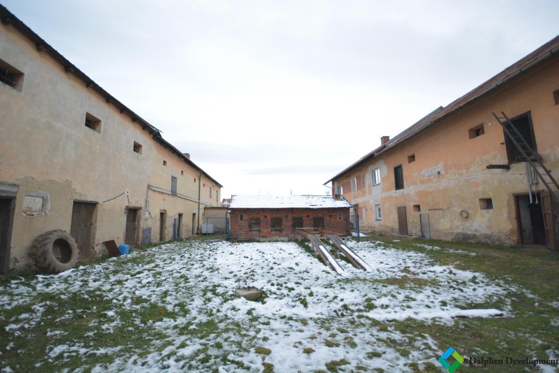 Prodej dům - Malá Strana, Hladké Životice, 300 m²