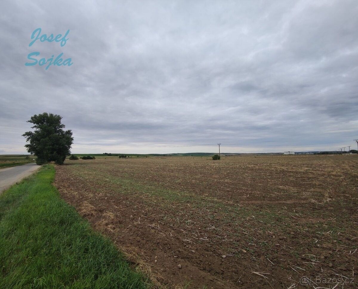 Prodej pozemek pro bydlení - Hustopeče u Brna, 693 01, 1 749 m²