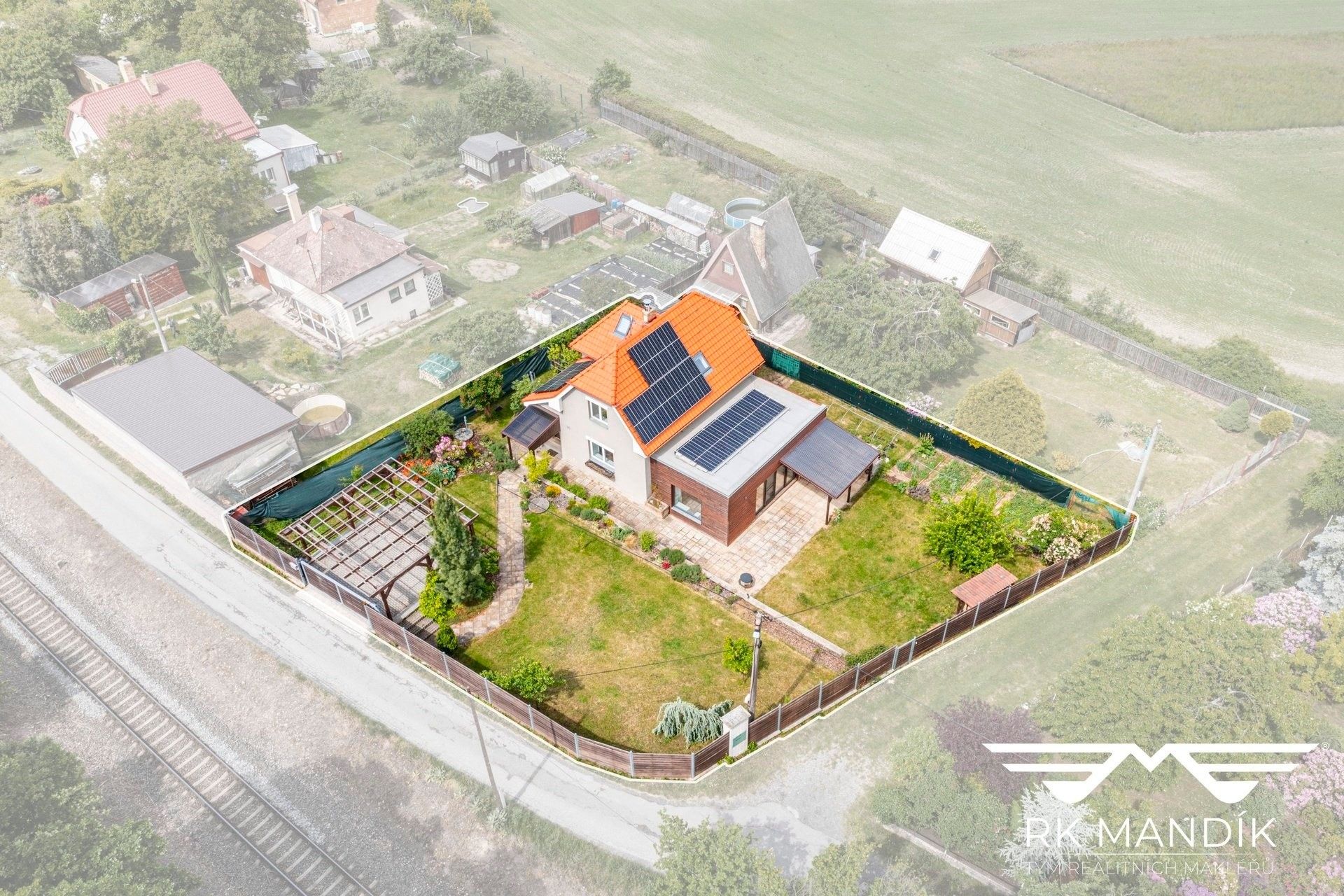 Rodinné domy, U nádraží, Mníšek pod Brdy, 164 m²