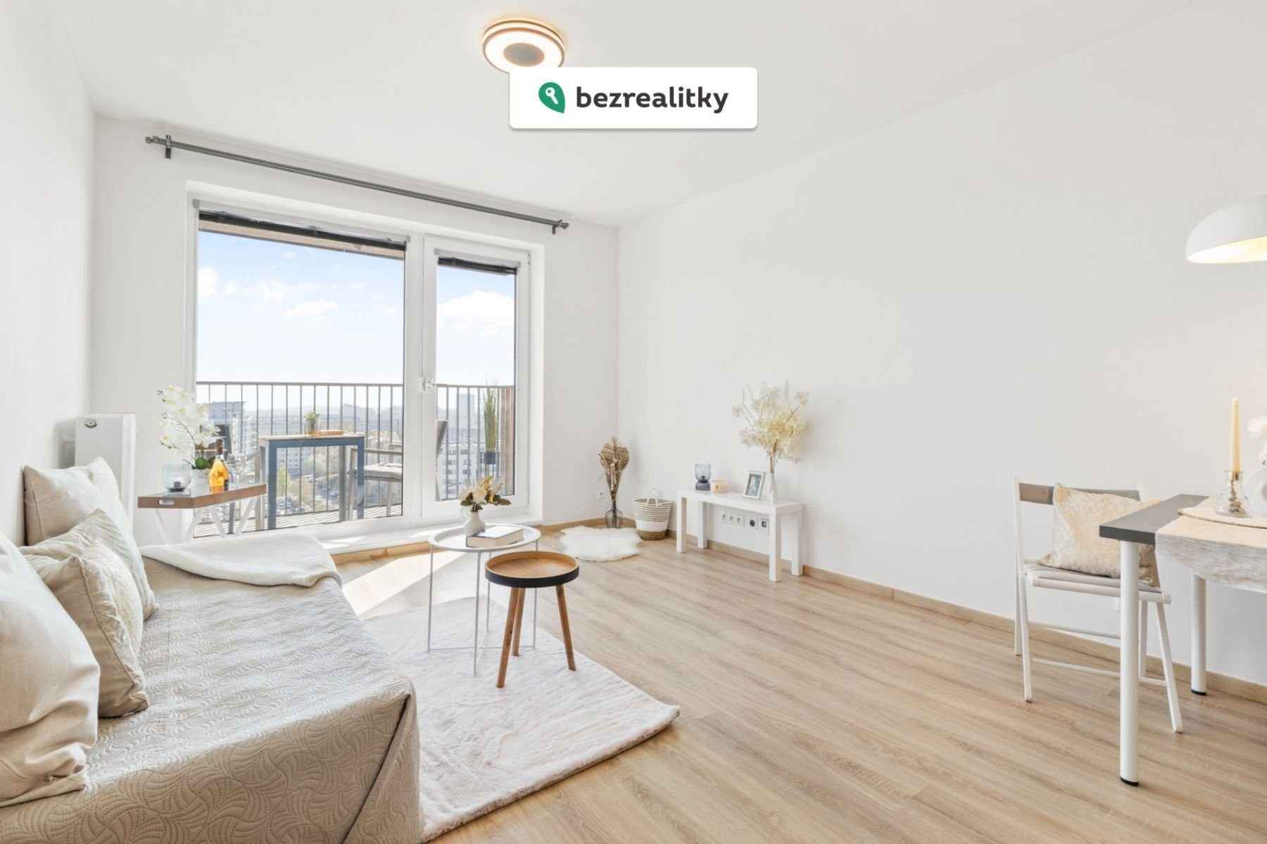 2+kk, Nárožní, Praha, 44 m²