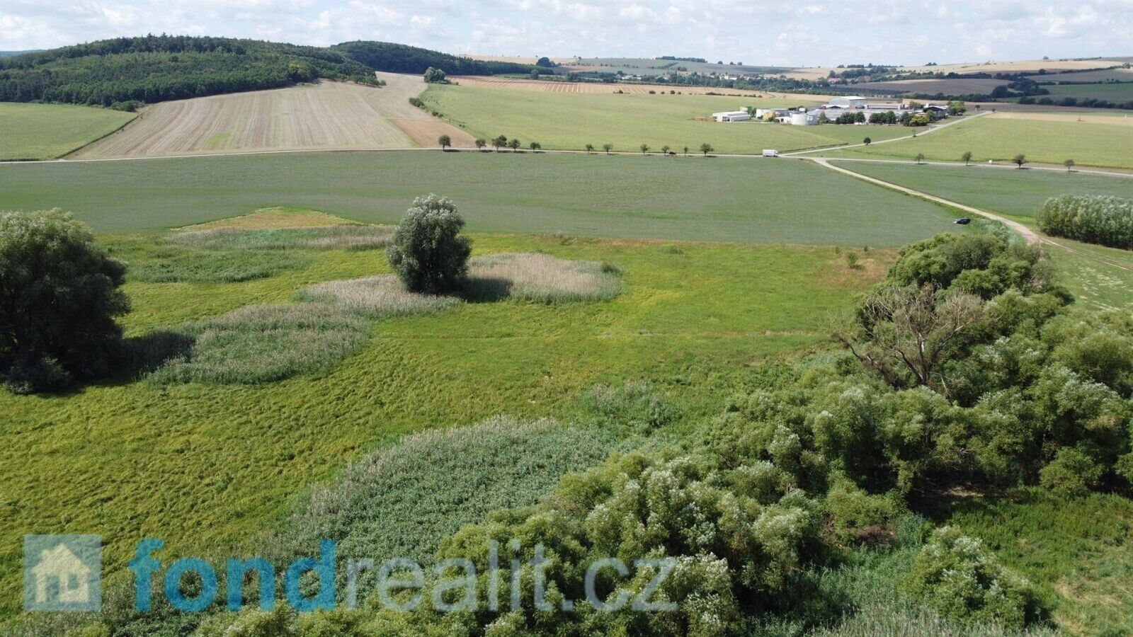 Prodej pozemek - Střížovice, 2 388 m²