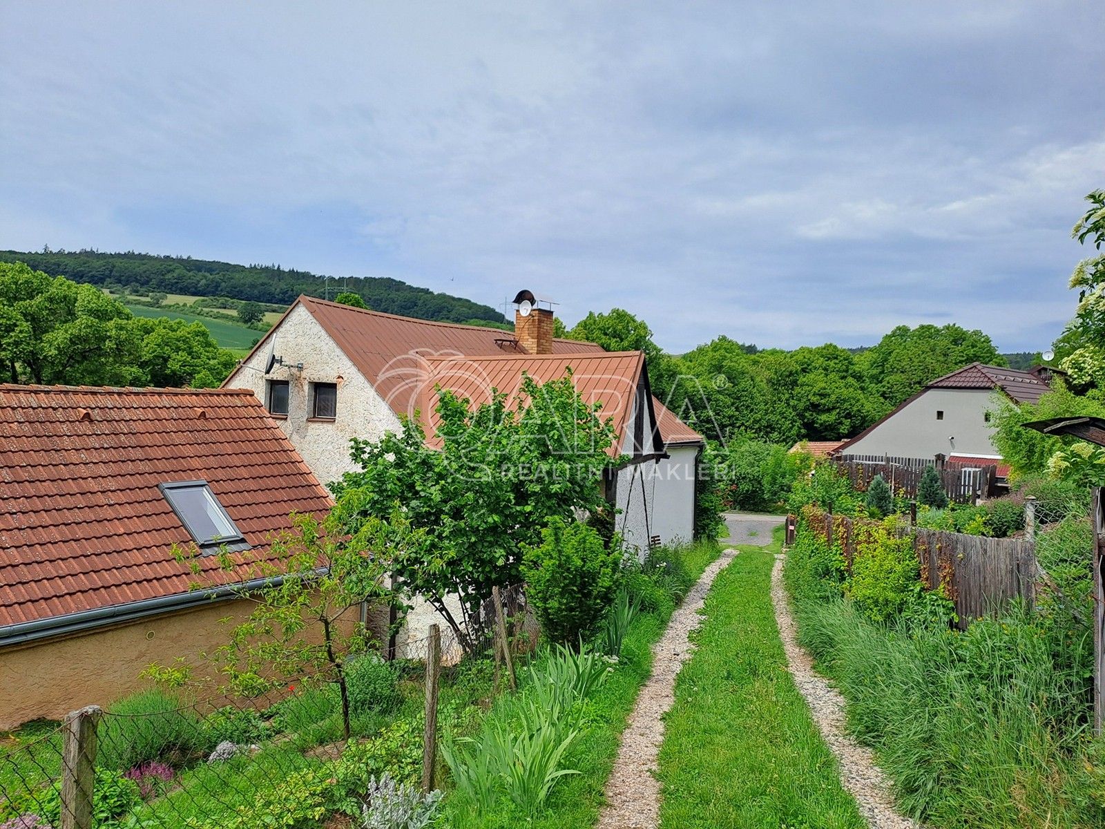 Ostatní, Hředle, 140 m²
