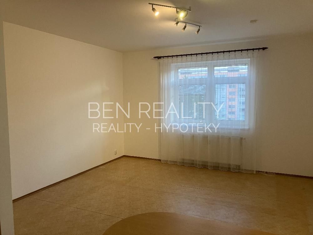 Pronájem byt 1+1 - Zlín, 760 05, 36 m²