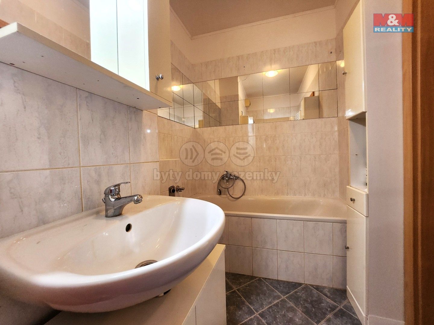 Prodej byt 2+kk - Werichova, Praha, 46 m²