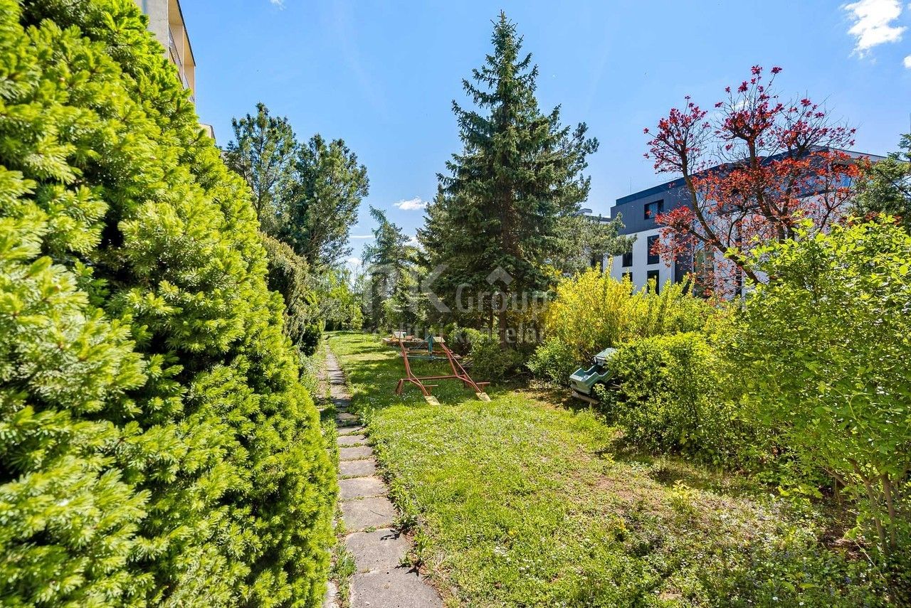 Prodej byt 3+1 - Zdíkovská, Praha, 65 m²