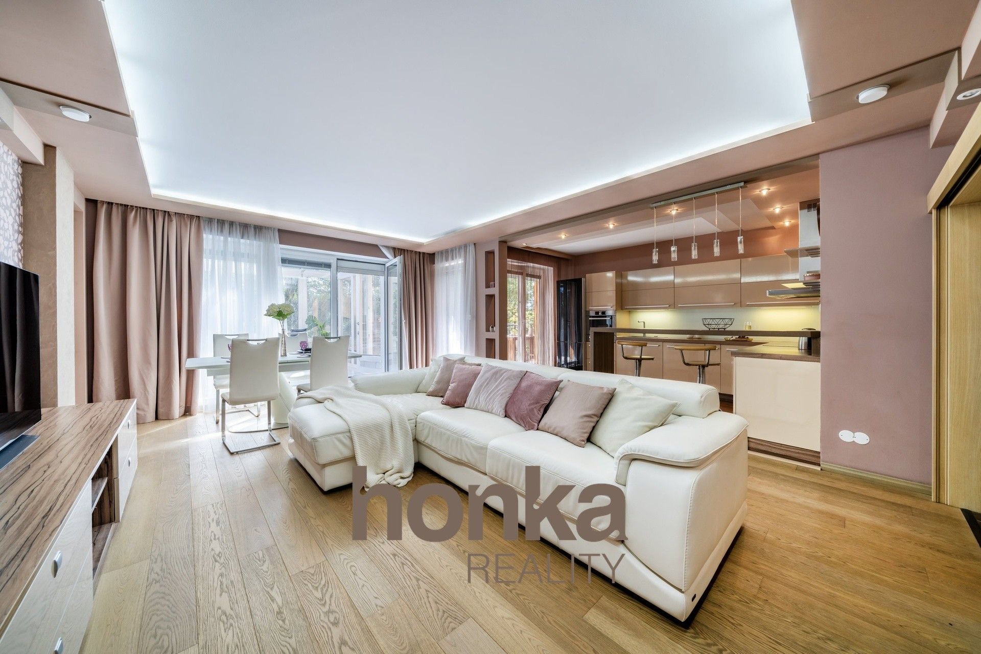 3+kk, Hyacintová, Praha, 164 m²