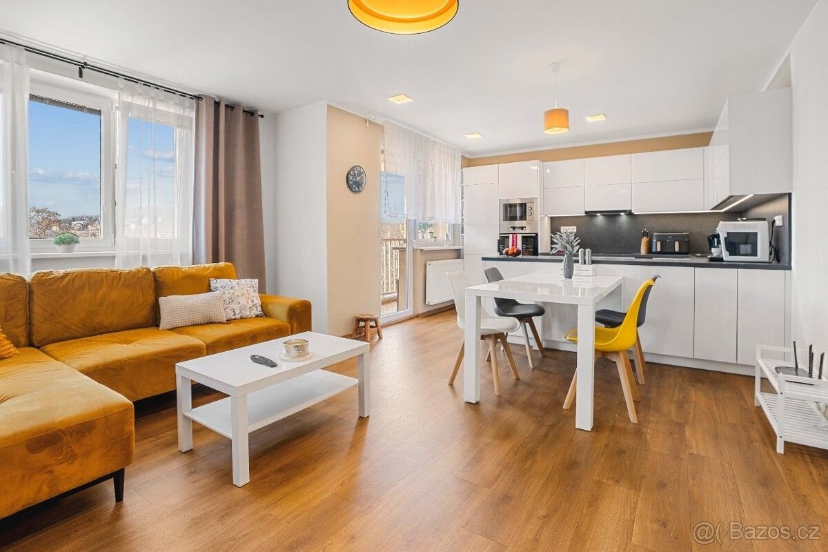 3+kk, Praha, 155 00, 68 m²
