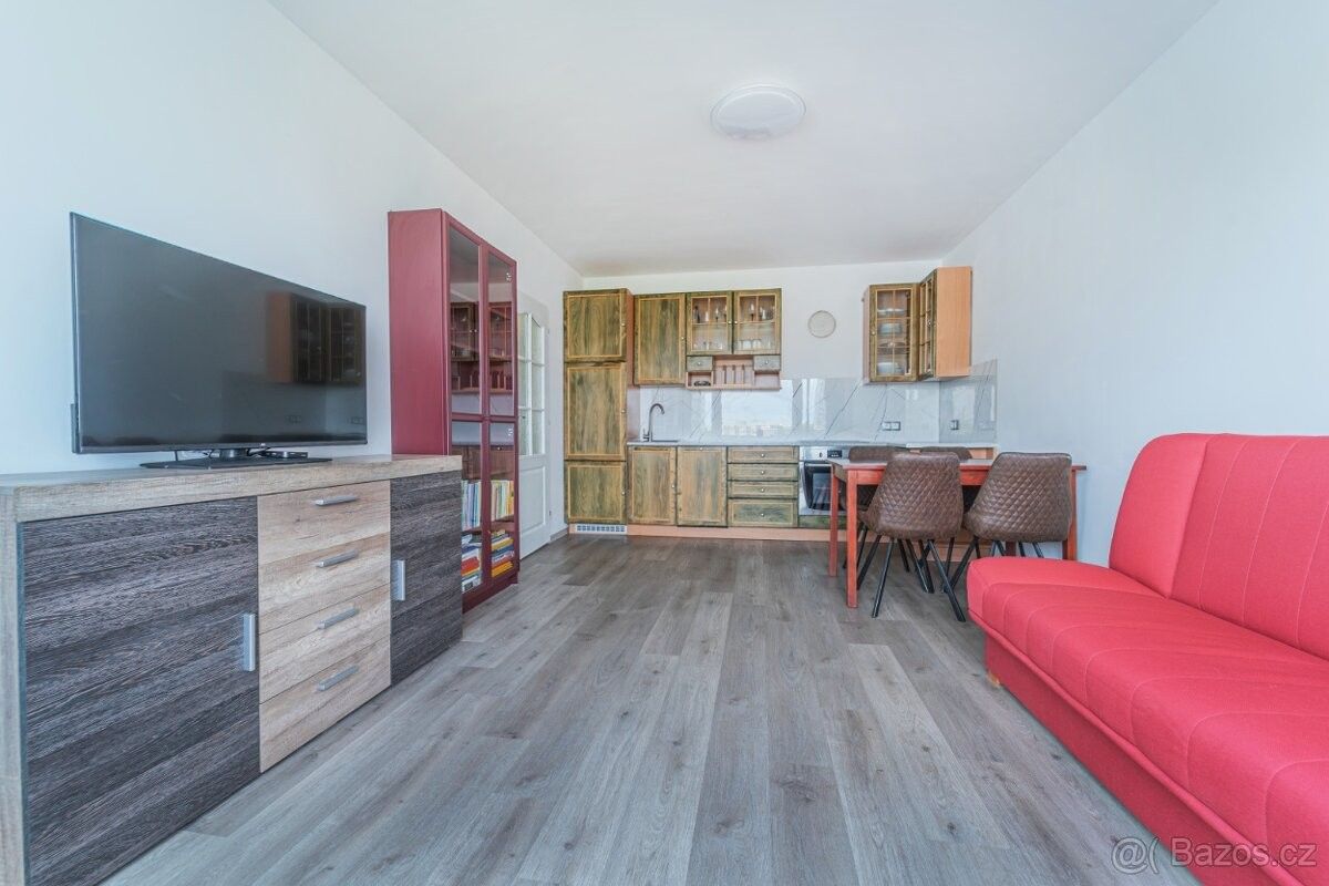 2+kk, Praha, 181 00, 37 m²