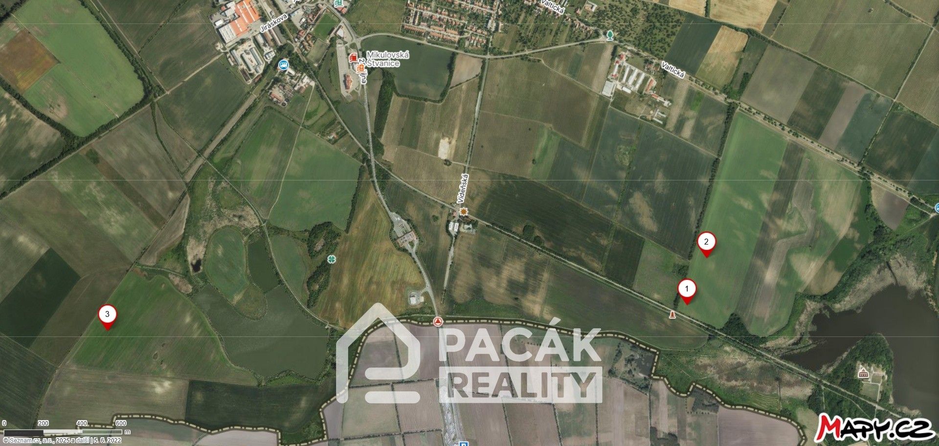 Prodej zemědělský pozemek - Mikulov, 98 974 m²