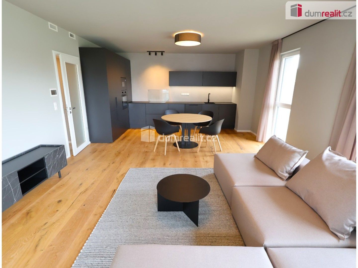 3+kk, Ramonova, Praha, 99 m²