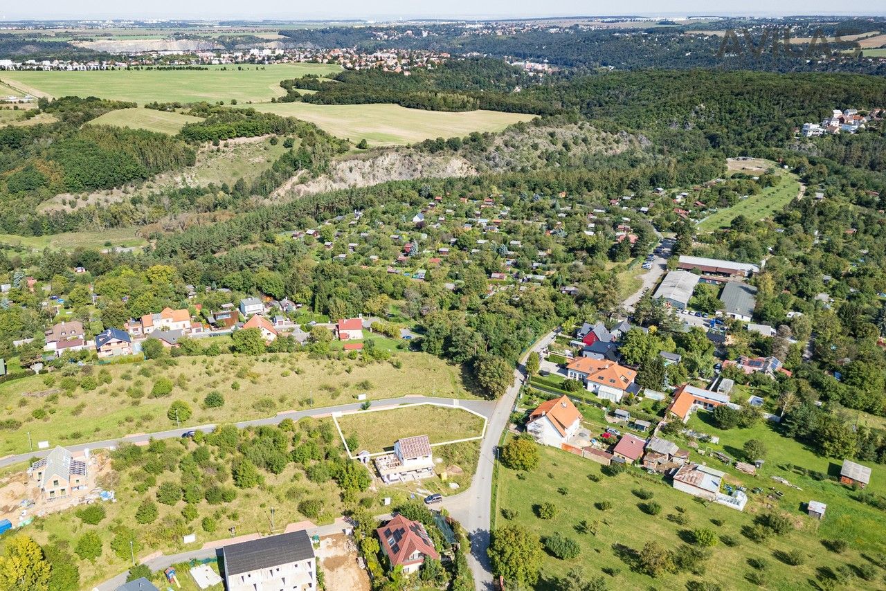 Prodej pozemek pro bydlení - Bažantní, Praha, 931 m²