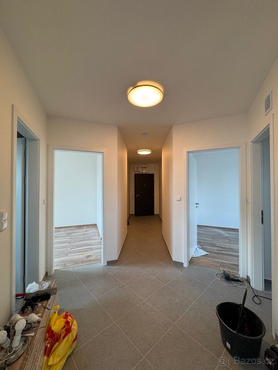Pronájem byt 3+kk - Praha, 152 00, 92 m²