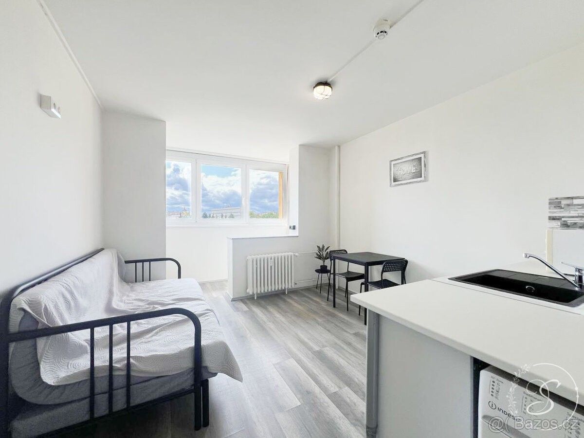 Pronájem byt 1+kk - Praha, 180 00, 25 m²