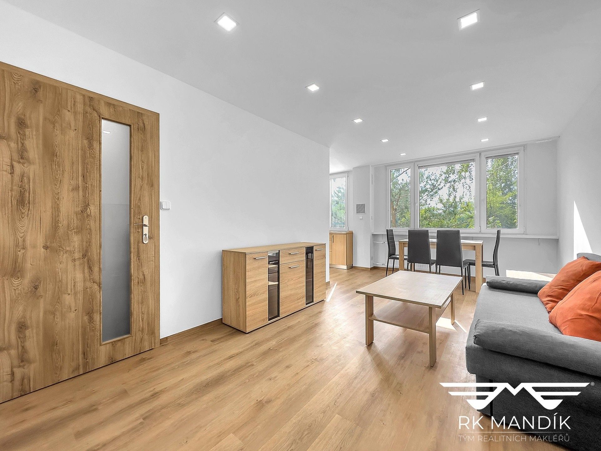 3+kk, Jablonecká, Praha, 60 m²