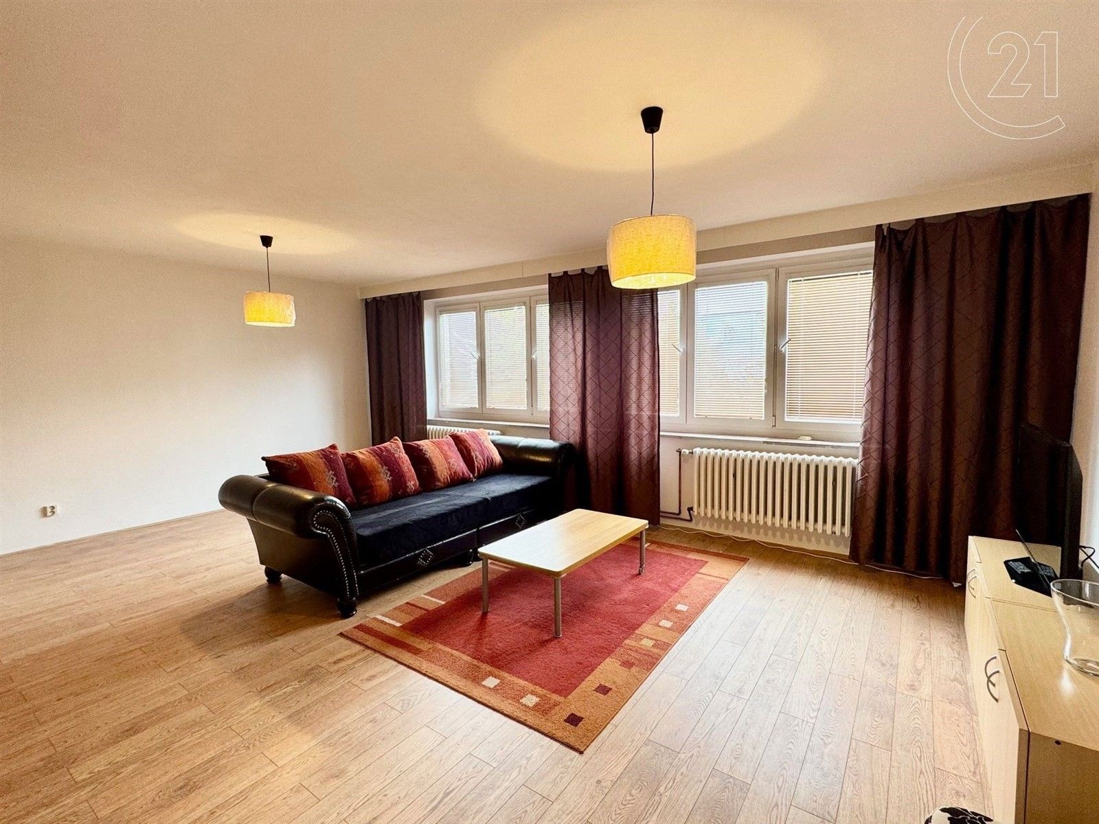 3+1, Pod stanicí, Praha, 97 m²