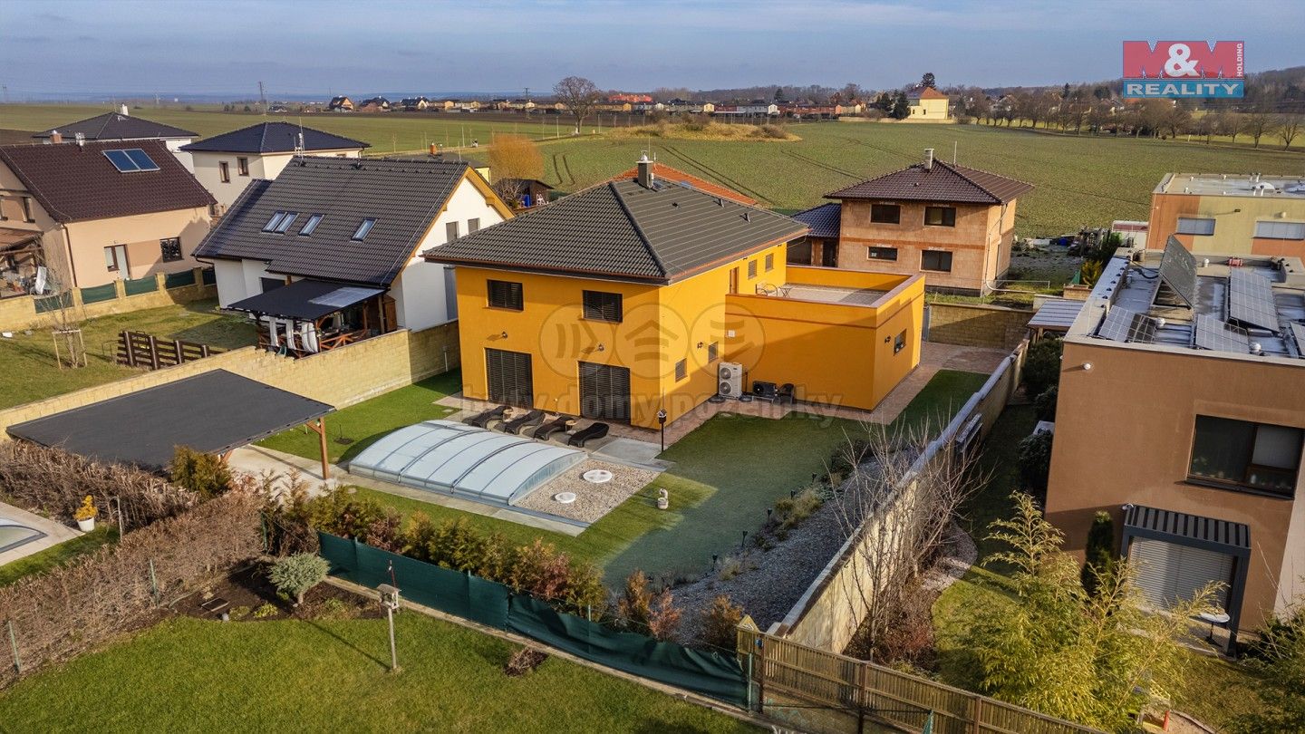 Rodinné domy, U Skalky, Veleň, 187 m²