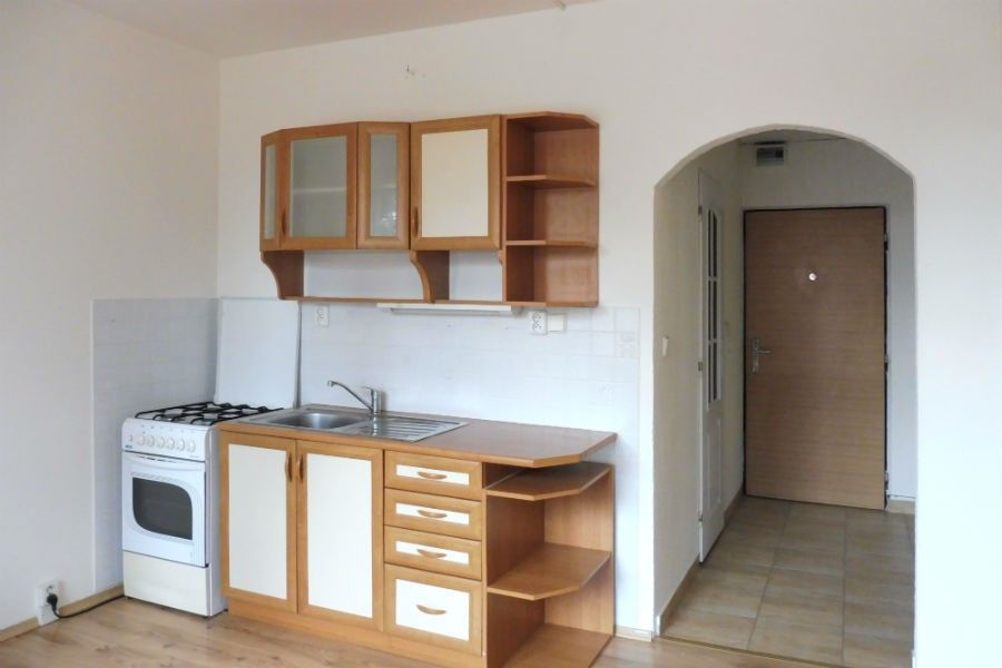 1+1, Chomutov, 430 01