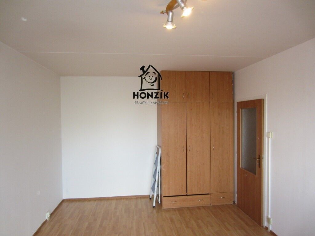 Pronájem byt 1+kk - Brechtova, Praha, 29 m²